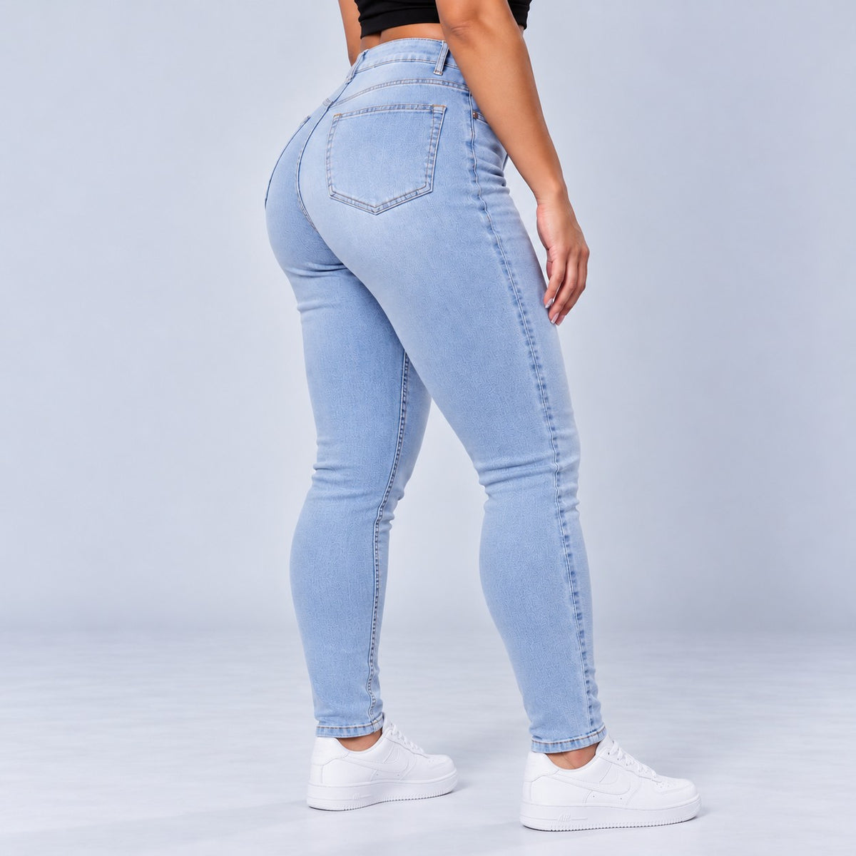 Sculpt Skinny BBL jean in light blue, side view