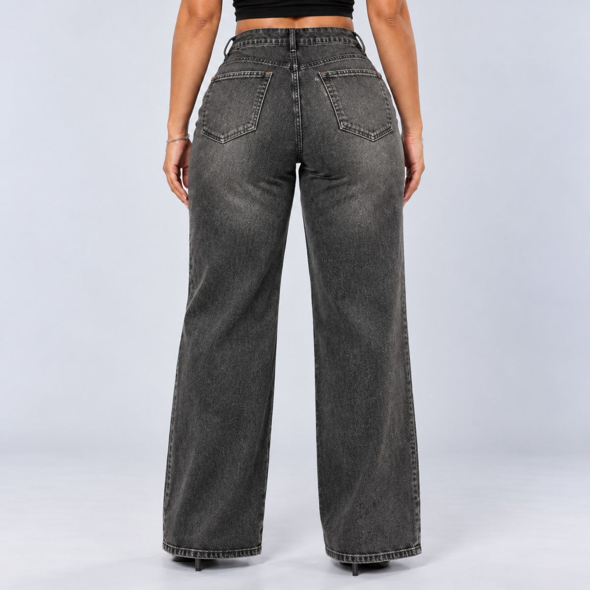 Sculpt Wide Leg BBL jean in grey, back view