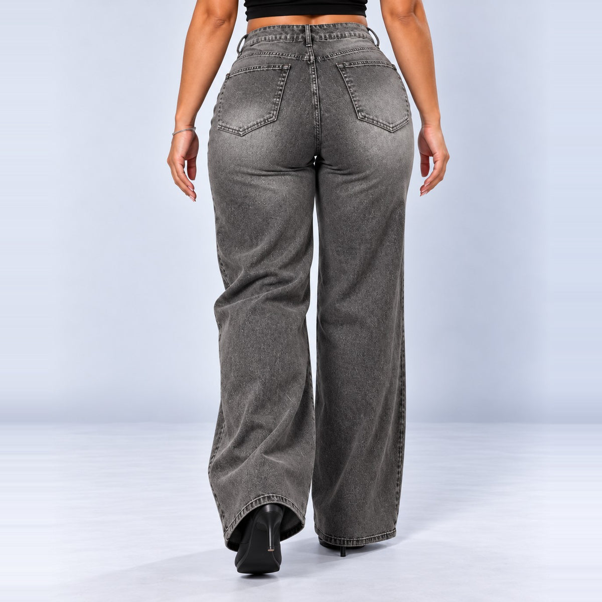 Sculpt Wide Leg BBL jean in grey, walking back view
